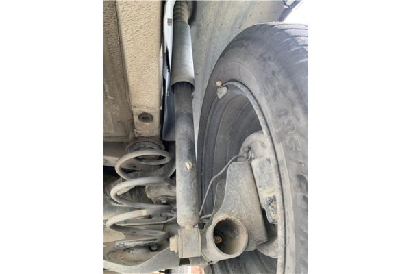 Recambio de amortiguador trasero derecho para renault clio iii 1.5 dci (c/br1g) referencia OEM IAM 8200452700 8200676771 