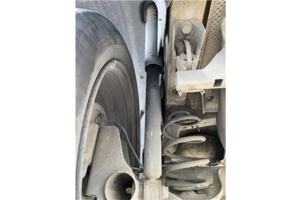 Recambio de amortiguador trasero izquierdo para renault clio iii 1.5 dci (c/br1g) referencia OEM IAM 8200452700 8200676771 