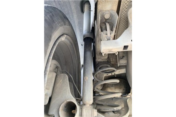 Recambio de amortiguador trasero izquierdo para renault clio iii 1.5 dci (c/br1g) referencia OEM IAM 8200452700 8200676771 