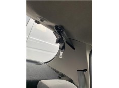 Recambio de anclaje cinturon trasero central para renault clio iii 1.5 dci (c/br1g) referencia OEM IAM 8200683944  