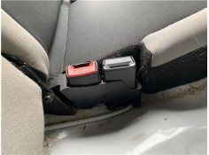 ANCLAJE CINTURON TRASERO IZQUIERDO 8200684024 