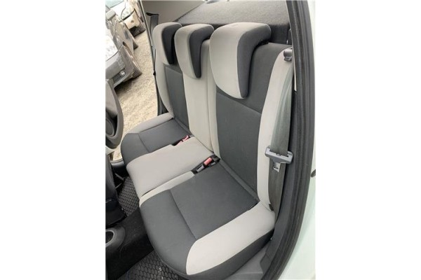 Recambio de asientos traseros para renault clio iii 1.5 dci (c/br1g) referencia OEM IAM 7701061837 886516182R 