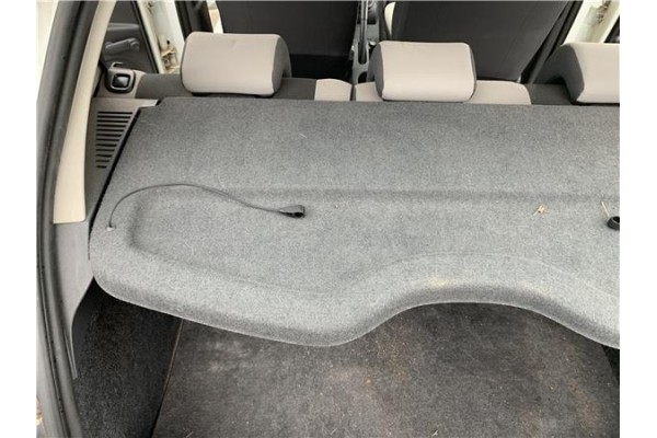 Recambio de bandeja trasero para renault clio iii 1.5 dci (c/br1g) referencia OEM IAM 8200399776  