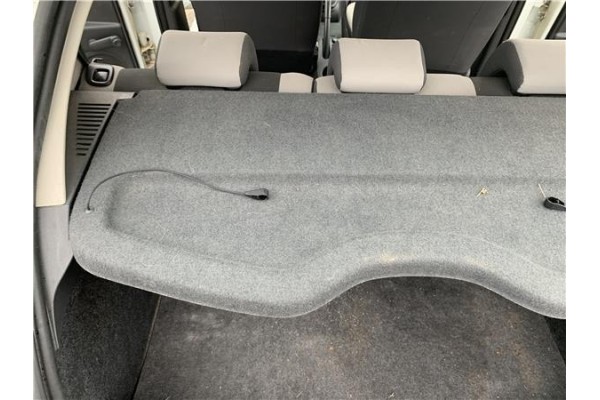 Recambio de bandeja trasero para renault clio iii 1.5 dci (c/br1g) referencia OEM IAM 8200399776  