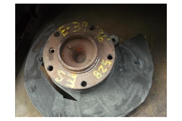 Recambio de mangueta delantero izquierda para bmw serie 5 berlina (e39) 2.8 528i referencia OEM IAM   