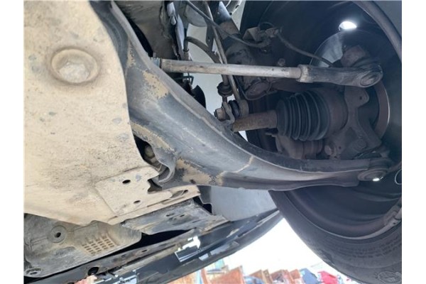 Recambio de brazo suspension delantero derecho para renault clio iii 1.5 dci (c/br1g) referencia OEM IAM 8200615058 8200744092 