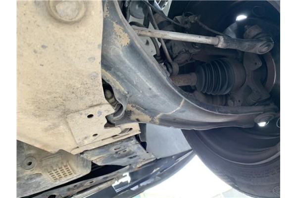 Recambio de brazo suspension delantero derecho para renault clio iii 1.5 dci (c/br1g) referencia OEM IAM 8200615058 8200744092 