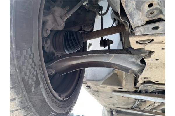 Recambio de brazo suspension delantero derecho para renault clio iii 1.5 dci (c/br1g) referencia OEM IAM 8200615058 8200744092 