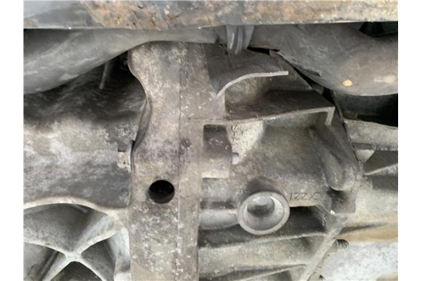 Recambio de caja cambios manual para renault clio iii 1.5 dci (c/br1g) referencia OEM IAM CX221 8200805160 