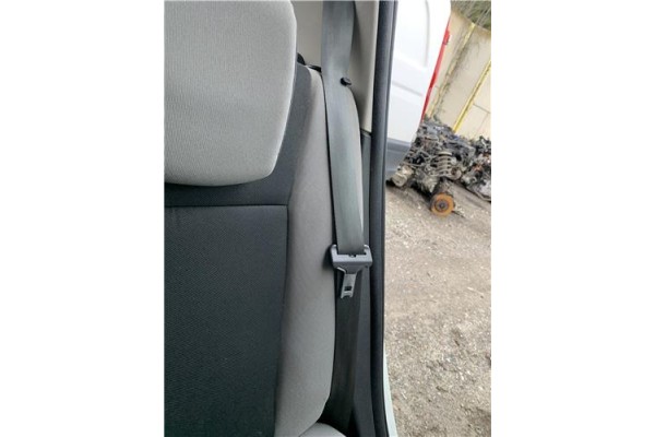 Recambio de cinturon seguridad trasero izquierdo para renault clio iii 1.5 dci (c/br1g) referencia OEM IAM 8200683950  