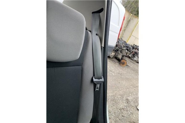 Recambio de cinturon seguridad trasero izquierdo para renault clio iii 1.5 dci (c/br1g) referencia OEM IAM 8200683950  