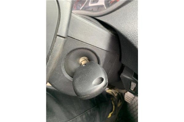 Recambio de clausor para renault clio iii 1.5 dci (c/br1g) referencia OEM IAM 7701208408  