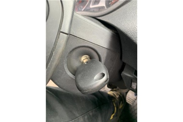 Recambio de clausor para renault clio iii 1.5 dci (c/br1g) referencia OEM IAM 7701208408  