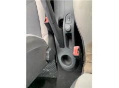 Recambio de consola para renault clio iii 1.5 dci (c/br1g) referencia OEM IAM 8200407987  