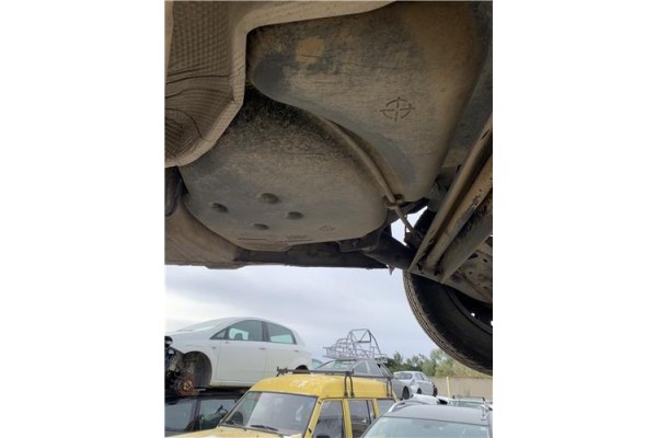 Recambio de deposito combustible para renault clio iii 1.5 dci (c/br1g) referencia OEM IAM 8200990560A 7701210268 