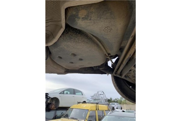 Recambio de deposito combustible para renault clio iii 1.5 dci (c/br1g) referencia OEM IAM 8200990560A 7701210268 