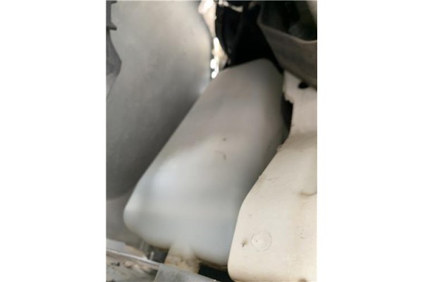 Recambio de deposito limpiaparabrisas para renault clio iii 1.5 dci (c/br1g) referencia OEM IAM 7701058024  