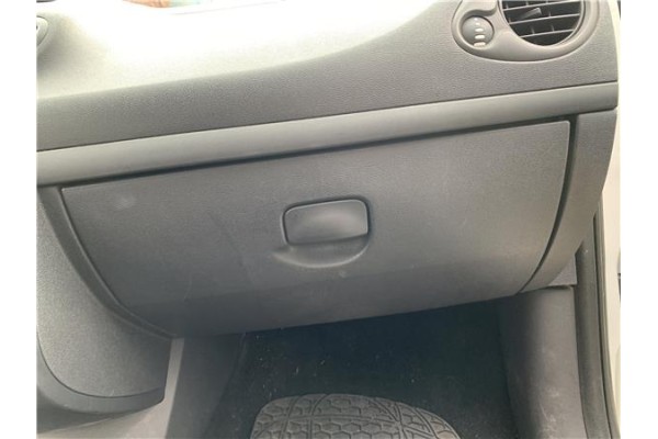 Recambio de guantera salpicadero para renault clio iii 1.5 dci (c/br1g) referencia OEM IAM 8200837509  