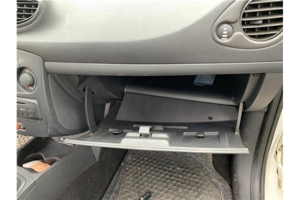 Recambio de guantera salpicadero para renault clio iii 1.5 dci (c/br1g) referencia OEM IAM 8200837509  