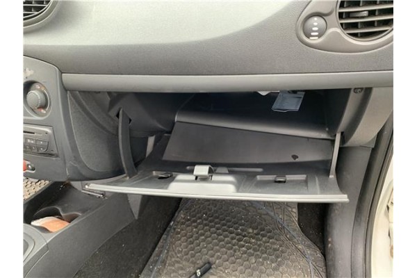 Recambio de guantera salpicadero para renault clio iii 1.5 dci (c/br1g) referencia OEM IAM 8200837509  