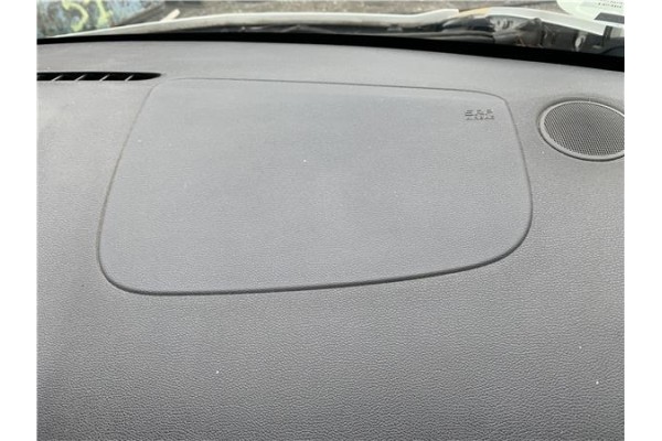 Recambio de kit airbag para renault clio iii 1.5 dci (c/br1g) referencia OEM IAM 8200919226 8200961047 