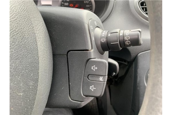 Recambio de mando intermitencia para renault clio iii 1.5 dci (c/br1g) referencia OEM IAM 7701057090 8201590638 