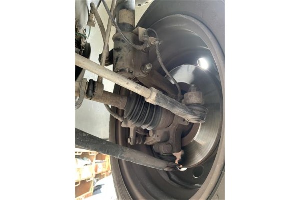 Recambio de mangueta delantero derecha para renault clio iii 1.5 dci (c/br1g) referencia OEM IAM 8200345945  