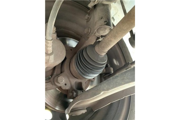 Recambio de mangueta delantero derecha para renault clio iii 1.5 dci (c/br1g) referencia OEM IAM 8200345945  