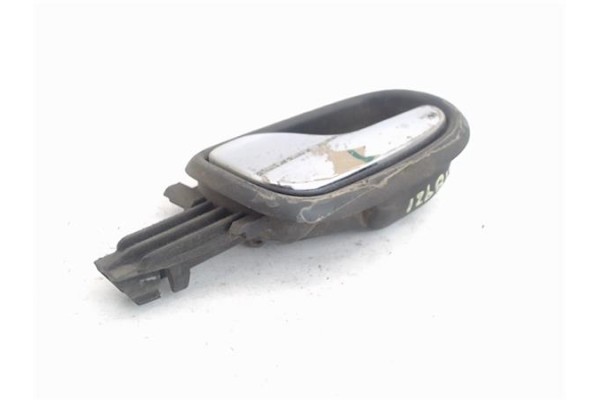 Recambio de manilla int. puerta trasero izquierda para audi a4 avant (b5) 1.9 tdi quattro referencia OEM IAM 8D0839019  