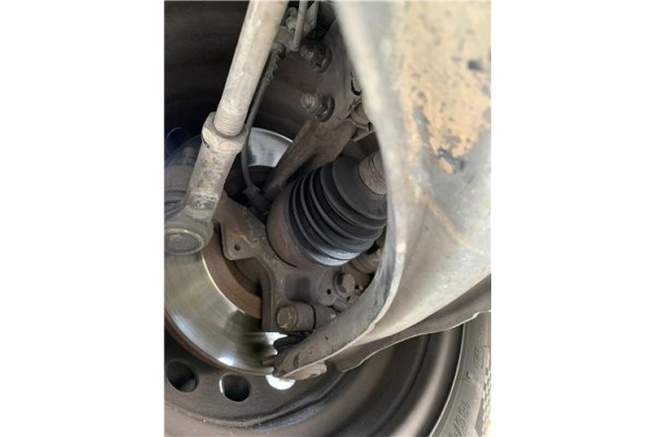 Recambio de mangueta delantero izquierda para renault clio iii 1.5 dci (c/br1g) referencia OEM IAM 8200449957  