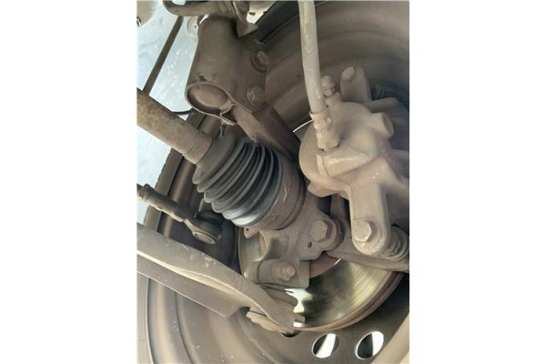 Recambio de mangueta delantero izquierda para renault clio iii 1.5 dci (c/br1g) referencia OEM IAM 8200449957  