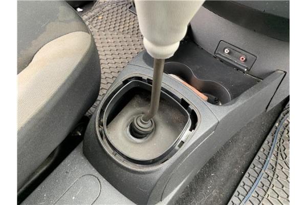Recambio de palanca de cambio para renault clio iii 1.5 dci (c/br1g) referencia OEM IAM 8200915414  