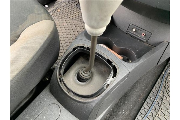 Recambio de palanca de cambio para renault clio iii 1.5 dci (c/br1g) referencia OEM IAM 8200915414  
