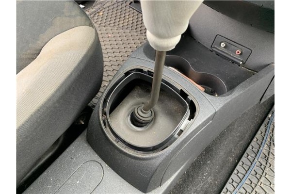 Recambio de palanca de cambio para renault clio iii 1.5 dci (c/br1g) referencia OEM IAM 8200915414  