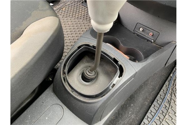 Recambio de palanca de cambio para renault clio iii 1.5 dci (c/br1g) referencia OEM IAM 8200915414  