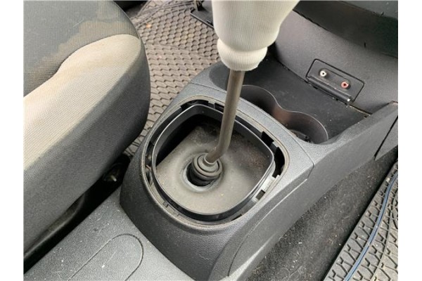 Recambio de palanca de cambio para renault clio iii 1.5 dci (c/br1g) referencia OEM IAM 8200915414  