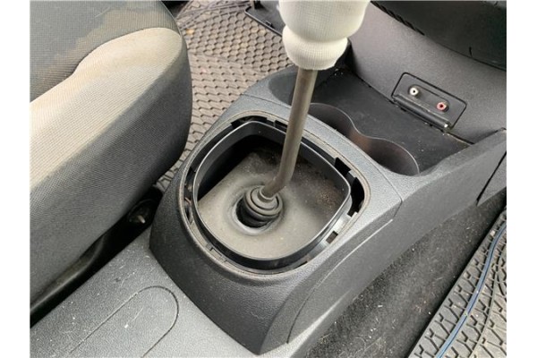 Recambio de palanca de cambio para renault clio iii 1.5 dci (c/br1g) referencia OEM IAM 8200915414  