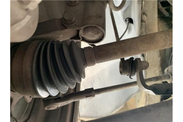 Recambio de palier delantero derecho para renault clio iii 1.5 dci (c/br1g) referencia OEM IAM 8200618111 7711497417 