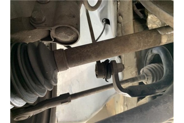 Recambio de palier delantero derecho para renault clio iii 1.5 dci (c/br1g) referencia OEM IAM 8200618111 7711497417 