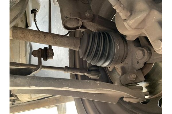 Recambio de palier delantero izquierdo para renault clio iii 1.5 dci (c/br1g) referencia OEM IAM 8200499585 8200618501 