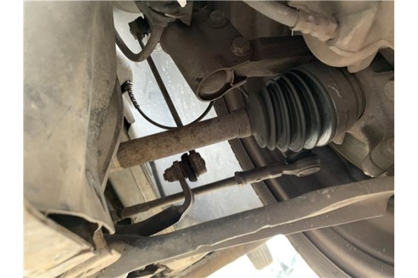 Recambio de palier delantero izquierdo para renault clio iii 1.5 dci (c/br1g) referencia OEM IAM 8200499585 8200618501 