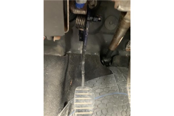 Recambio de pedal embrague para renault clio iii 1.5 dci (c/br1g) referencia OEM IAM 8200696867  