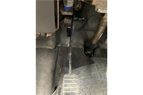 Recambio de pedal embrague para renault clio iii 1.5 dci (c/br1g) referencia OEM IAM 8200696867  