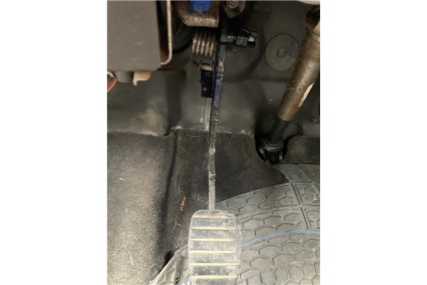 Recambio de pedal embrague para renault clio iii 1.5 dci (c/br1g) referencia OEM IAM 8200696867  