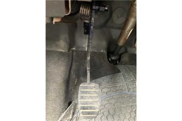 Recambio de pedal embrague para renault clio iii 1.5 dci (c/br1g) referencia OEM IAM 8200696867  