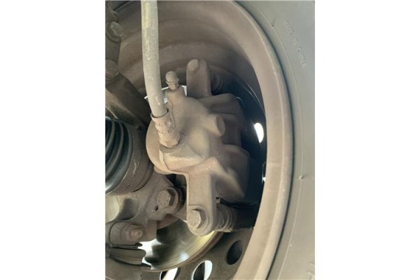 Recambio de pinza freno delantero izquierda para renault clio iii 1.5 dci (c/br1g) referencia OEM IAM 7701065266 410115900R 