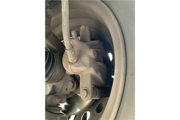 Recambio de pinza freno delantero izquierda para renault clio iii 1.5 dci (c/br1g) referencia OEM IAM 7701065266 410115900R 