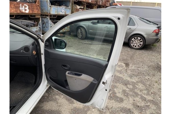 Recambio de puerta delantero derecha para renault clio iii 1.5 dci (c/br1g) referencia OEM IAM 7751479113  