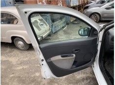Recambio de puerta delantero izquierda para renault clio iii 1.5 dci (c/br1g) referencia OEM IAM 7751479112  