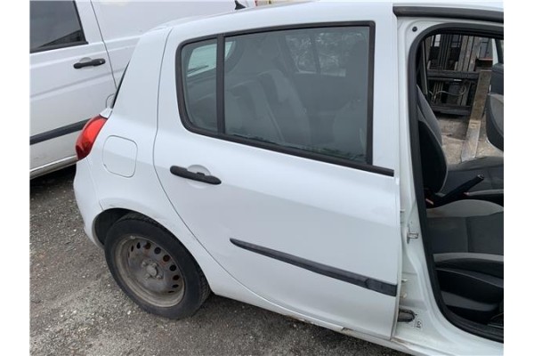 Recambio de puerta trasero derecha para renault clio iii 1.5 dci (c/br1g) referencia OEM IAM 7751476111  